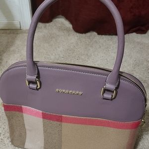 Burberry purse